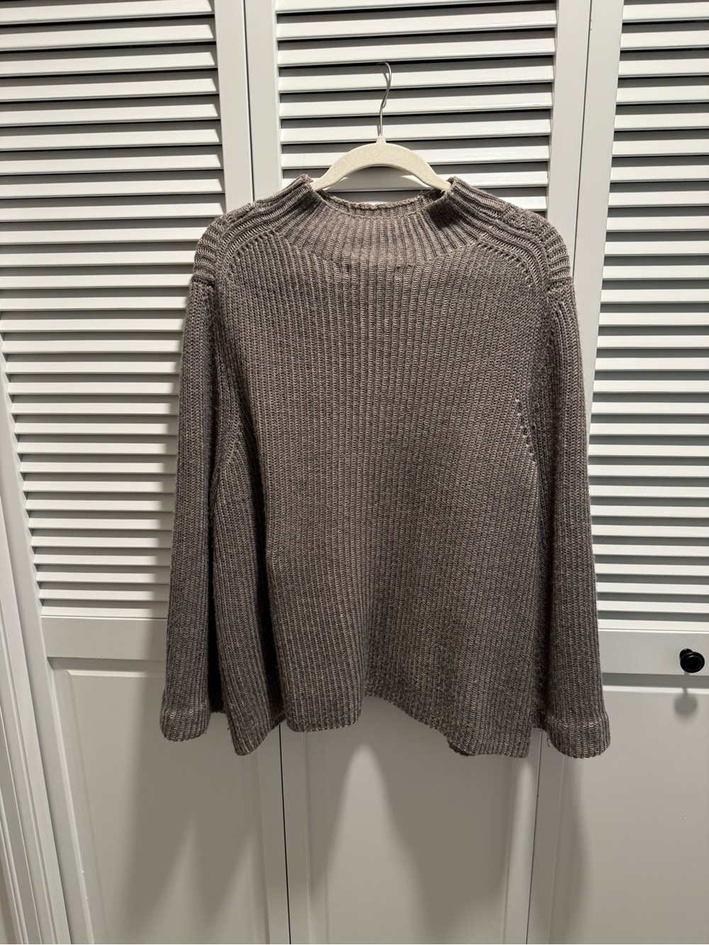 Banana Republic Ribbed Merino Wool Sweater in Taupe Heather